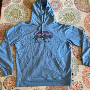 Patagonia men’s Buffalo hoodie size large